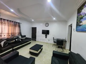Beautiful Luxury One (1) Bedroom Apartment (Ensuite)
