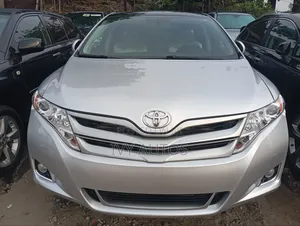 Toyota Venza V6 AWD 2011 Silver