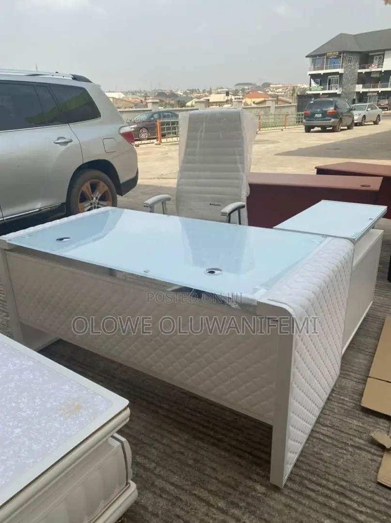 Executive High Quality Office Desk by 1.8meter Long
