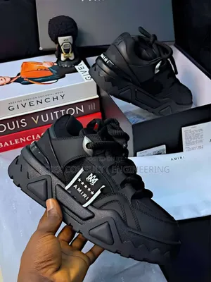 Amiri Quality Sneakers Available