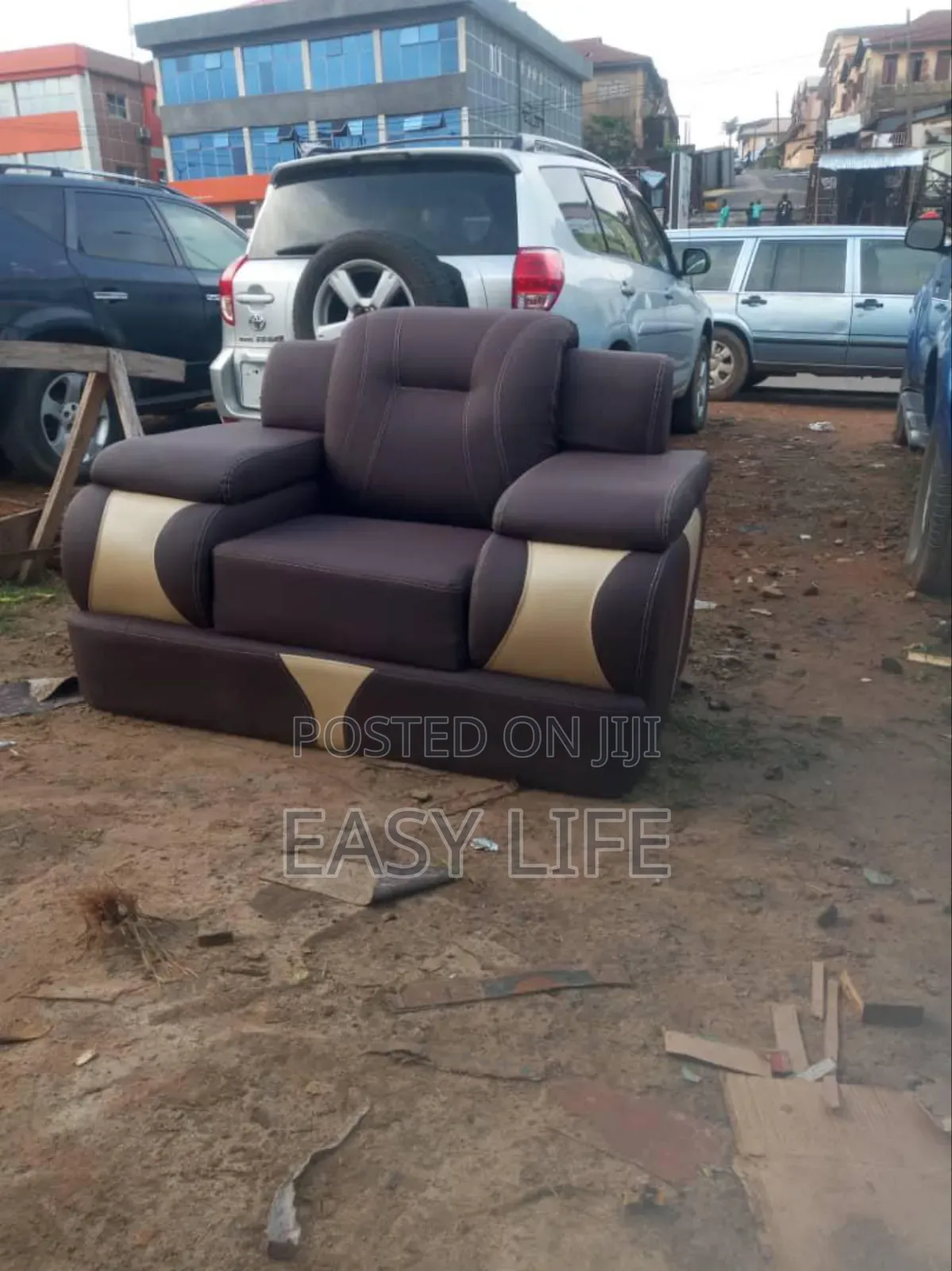 Set of Chair Available