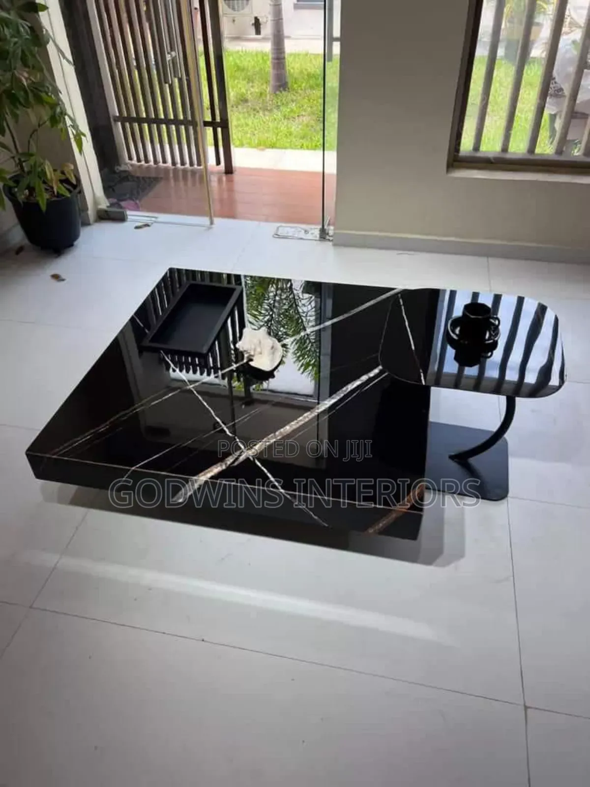Exclusive Center Table With Side Stool