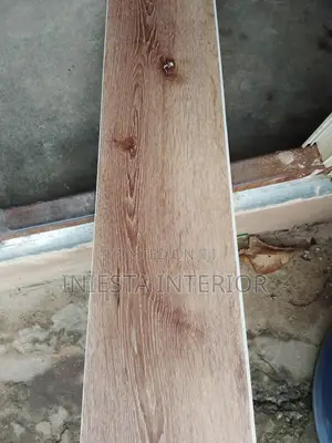 Laminated Wooden Floor/SPC Floor