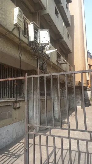 Fully Detached House on 4floors Open Plan Space