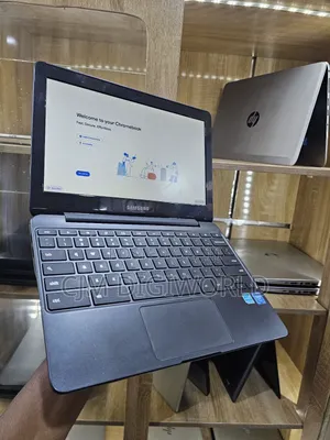 Photo - Laptop Samsung Chromebook 3 11 2GB Intel Atom SSD 32GB