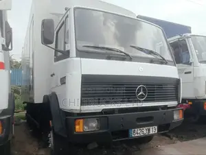 Mercedes Benz 914 Cargo Truck