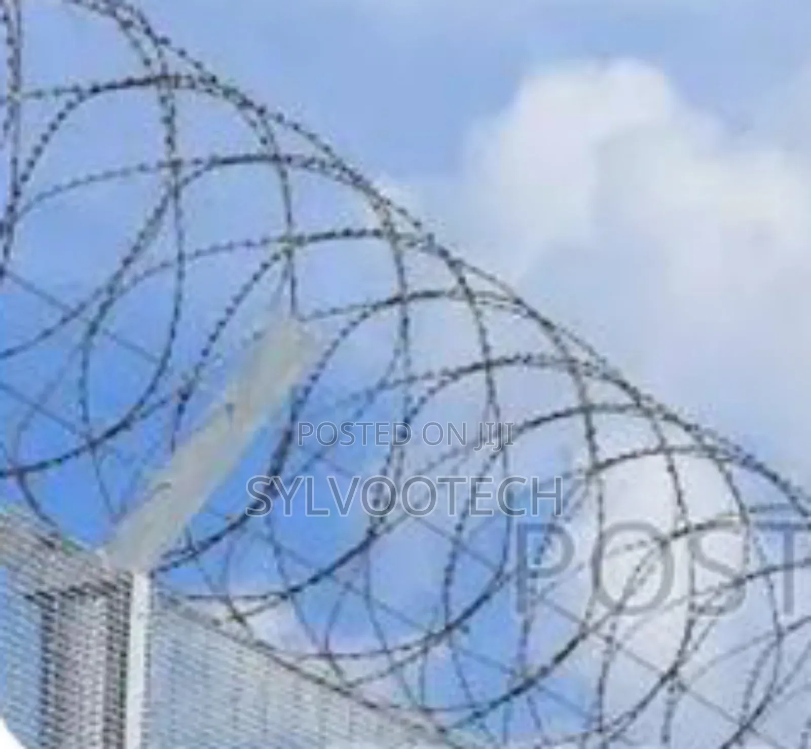 SYLVOOTECH Security Razor Fencing Installation