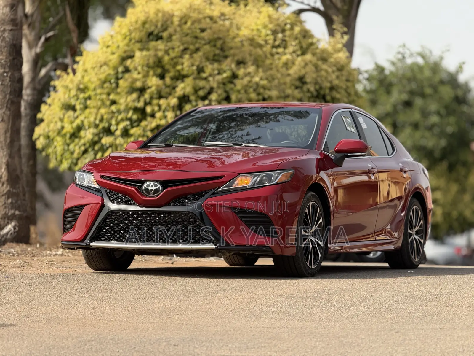 2020 Toyota Camry SE FWD