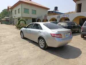 Photo - Toyota Camry 2012 Silver