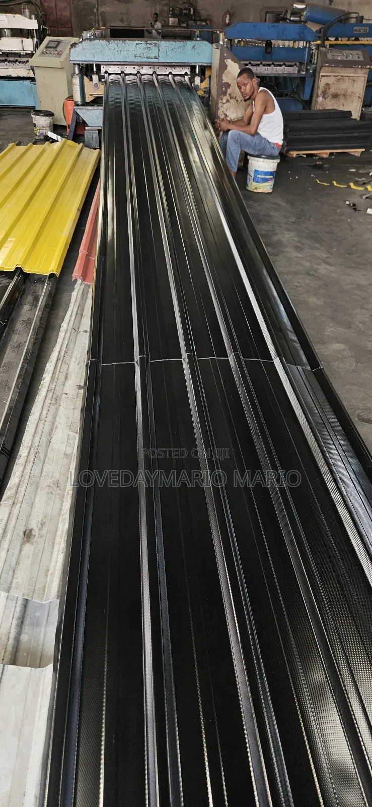 Metral Corrugation