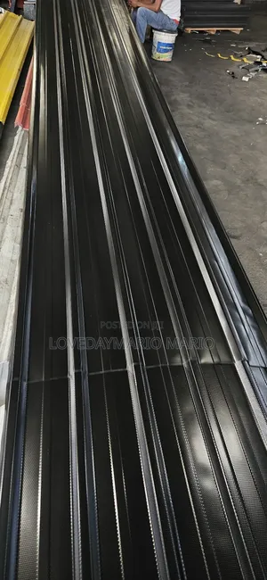 Metral Corrugation
