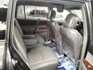 Toyota Highlander 2010 Gray