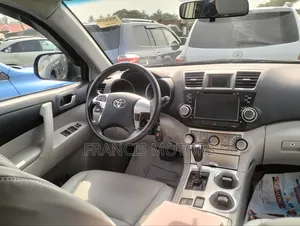 Toyota Highlander Limited 2012 Gray