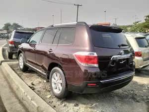 Toyota Highlander 3.5L 4WD 2013 Burgundy
