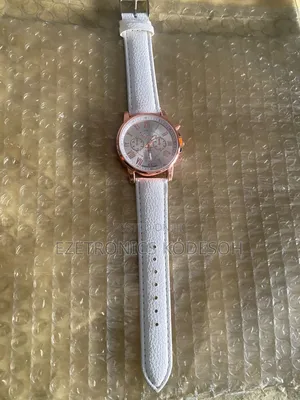 Boho Chic Women's Watch With Roman Dial