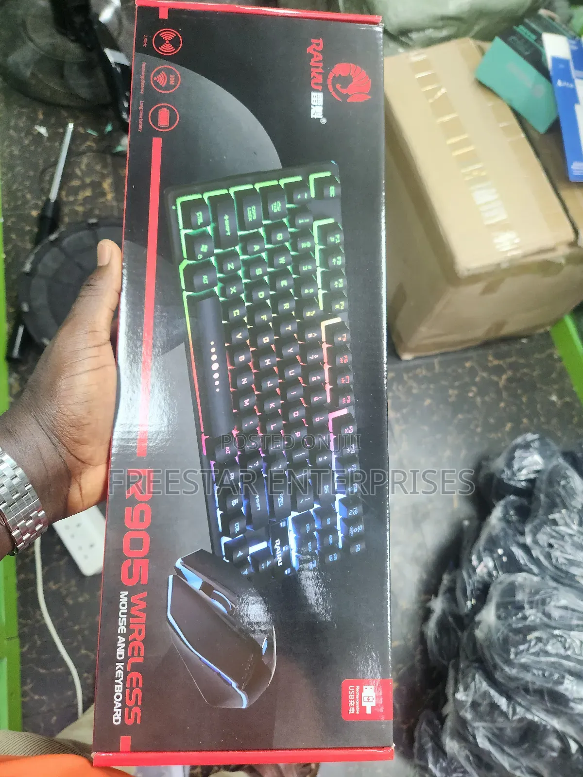 R905 Wireless Keyboard Mouse Gaming Keyboard Set.