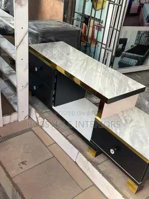 Chic Highgloss Tv Stand 4ft With Gold Tapes