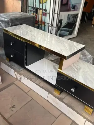 Chic Highgloss Tv Stand 4ft With Gold Tapes