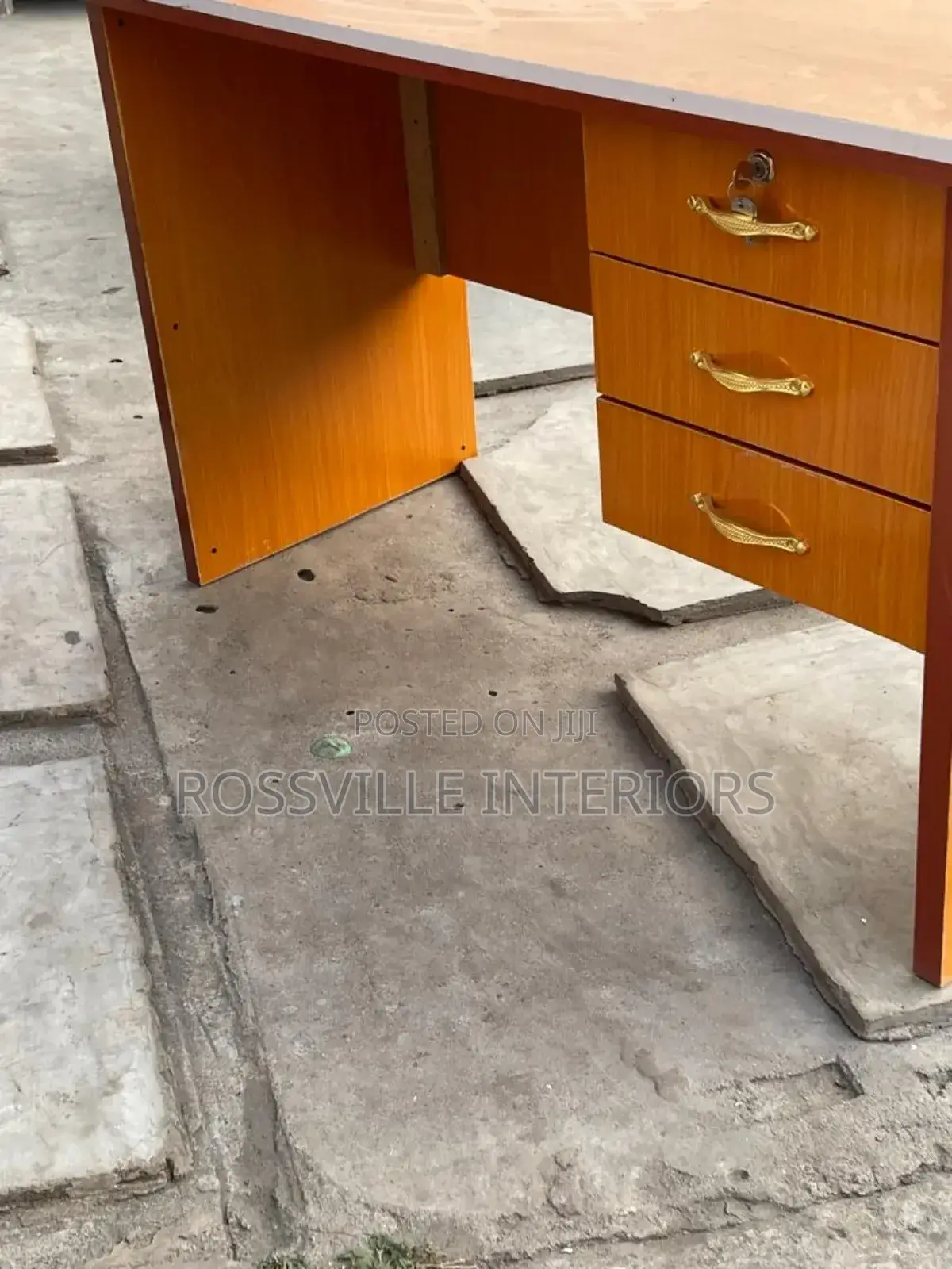 Brown 4ft Office Table