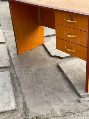 Brown 4ft Office Table