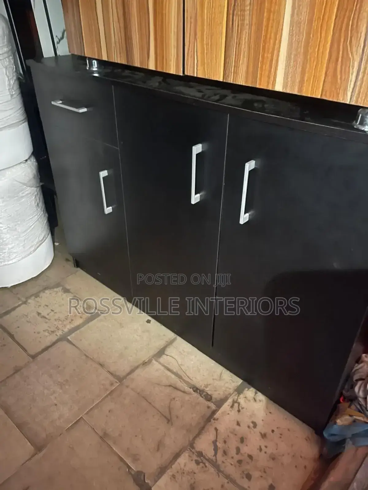 Chic Kitchen Cabinets 4ft