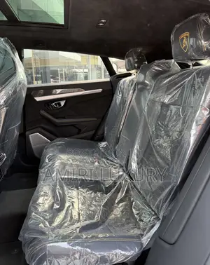 Lamborghini Urus 2021 Black
