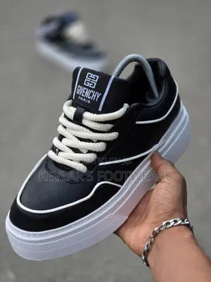 Photo - Quality Givenchy Sneakers