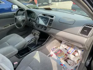 Toyota Camry LE V6 4dr Sedan (3.0L 6cyl 5A) 2004 Black