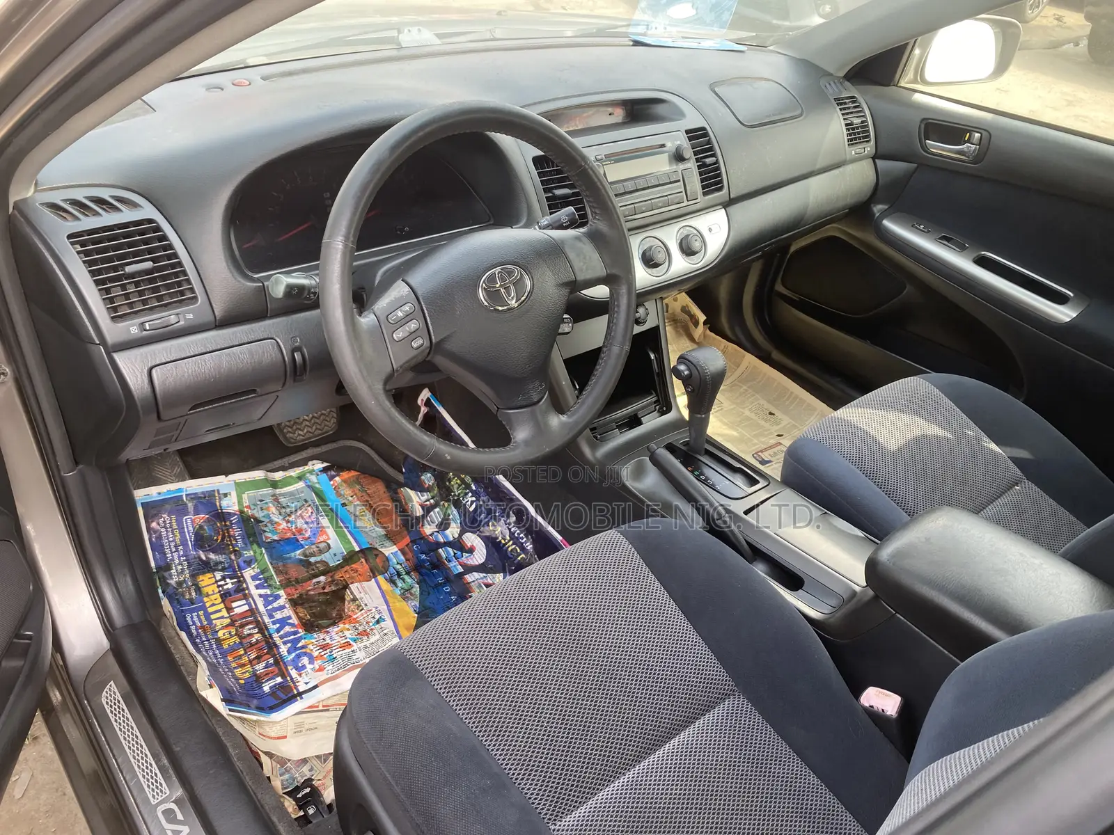 Toyota Camry 2005 Gray