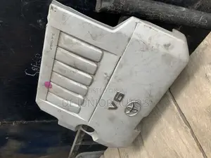 Engine Cover for 2GR Engine Such as Es350 Camry V6 RX330-350