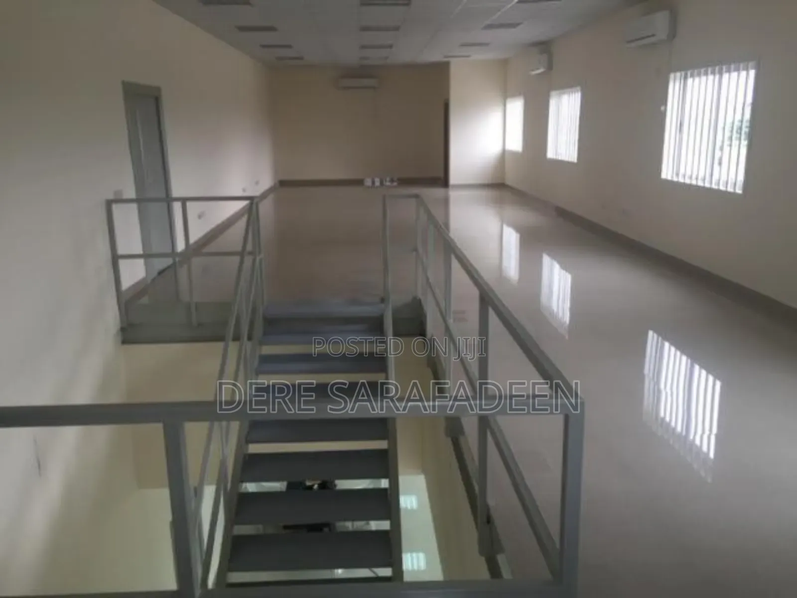 Modern Warehouse With 4nos Bays