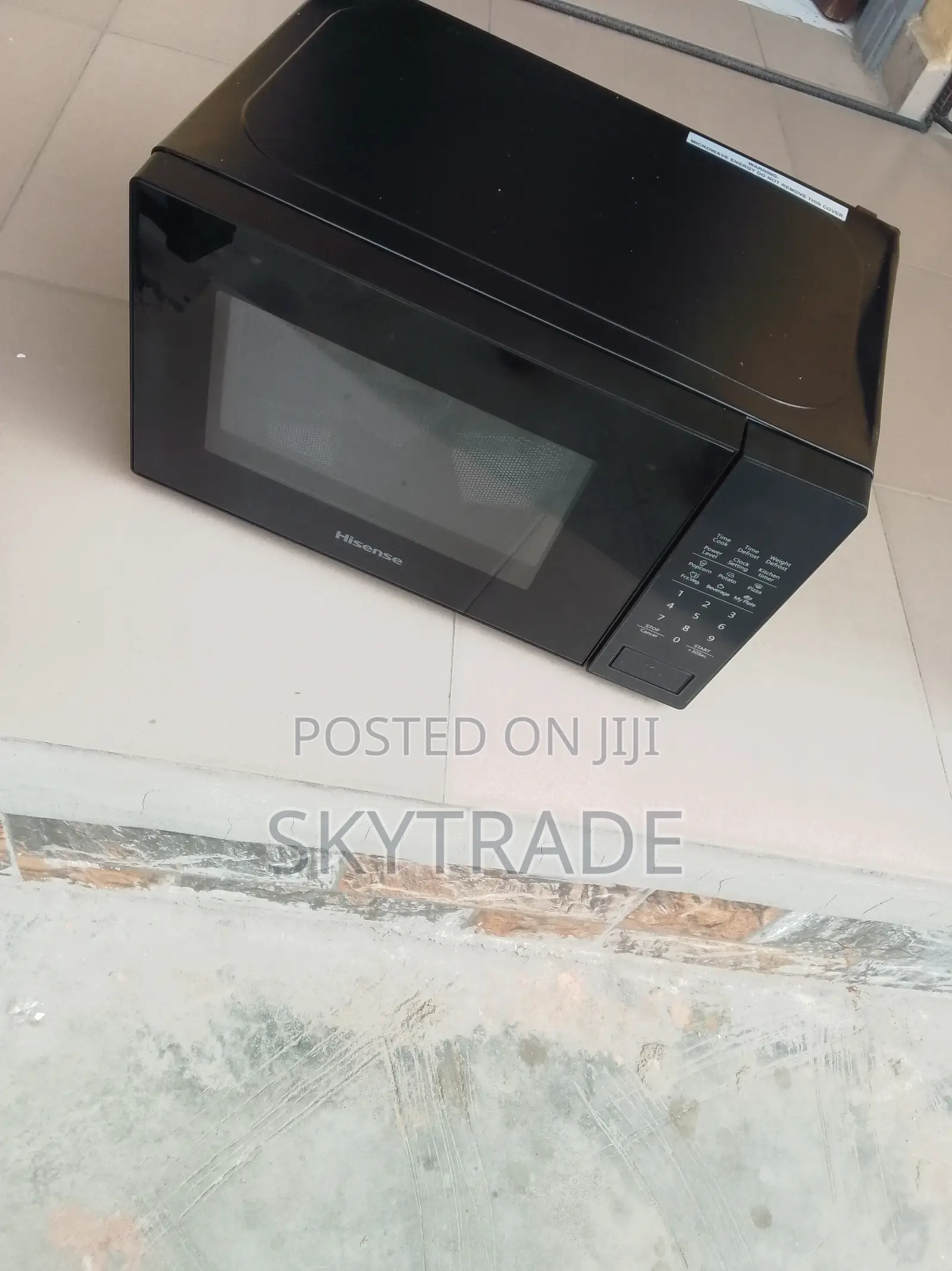 Black Digital Microwave Oven (Hisense)