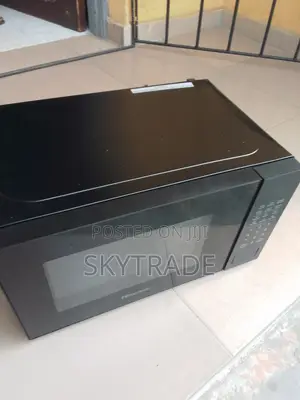 Unique Microwave Oven (Hisense 20liters)