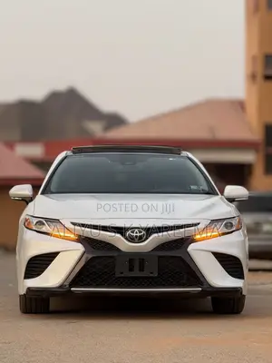 Toyota Camry XSE V6 FWD 2020 White