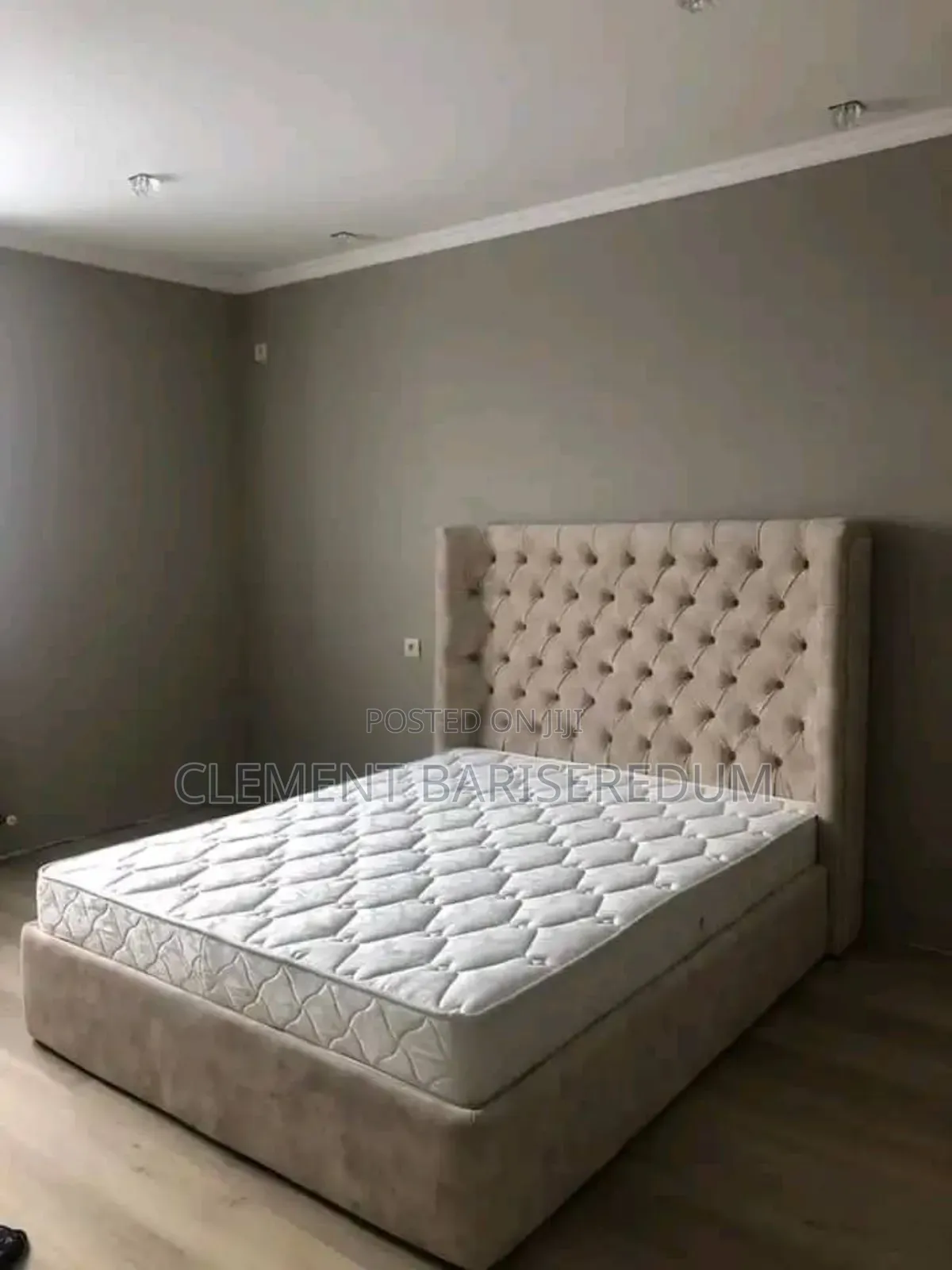 High Quality Padded Bed-flame