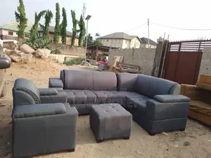 Luxury L Shaped With Single and Table