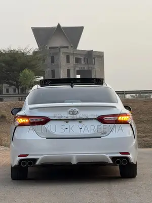Toyota Camry XSE V6 FWD 2020 White