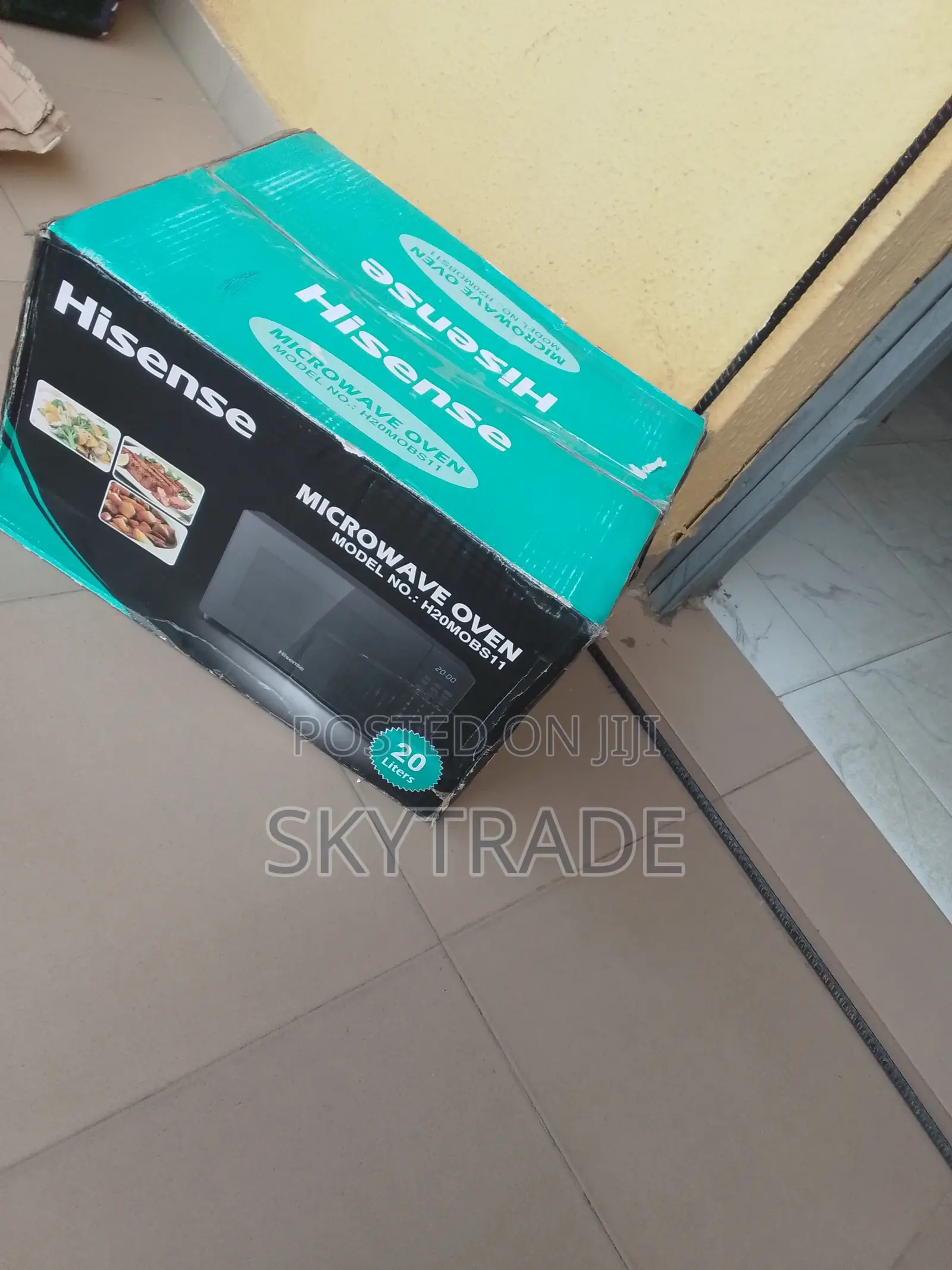 Automatic Hisense Black 20liters Microwave (Black)