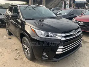 Toyota Highlander XLE V6 4x4 (3.5L 6cyl 6A) 2016 Black