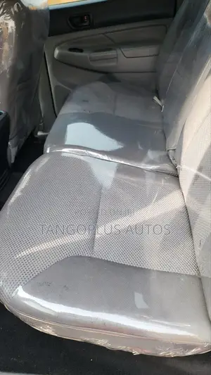 Toyota Tacoma 2012 Silver