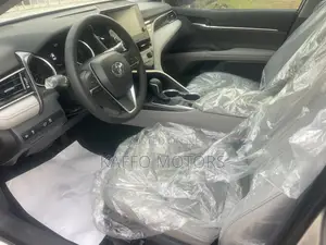 New Toyota Camry XLE AWD 2024 Silver