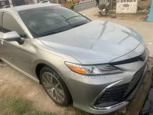 New Toyota Camry XLE Auto AWD 2024 Silver