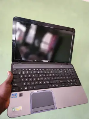 Laptop Toshiba 8GB Intel Core I7 SSD 140GB