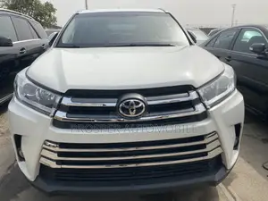 Toyota Highlander 2016 Off white