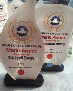 Engraved Glass Awards Plaques