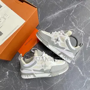 Photo - Luxury Louis Vuittontrainer Sneakers Beige