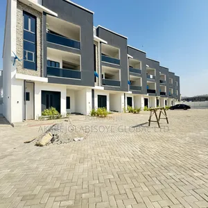 4bdrm Townhouse/Terrace in Lifecamp for sale