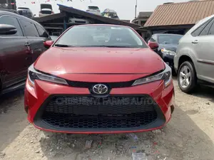 Toyota Corolla LE 2021 Red