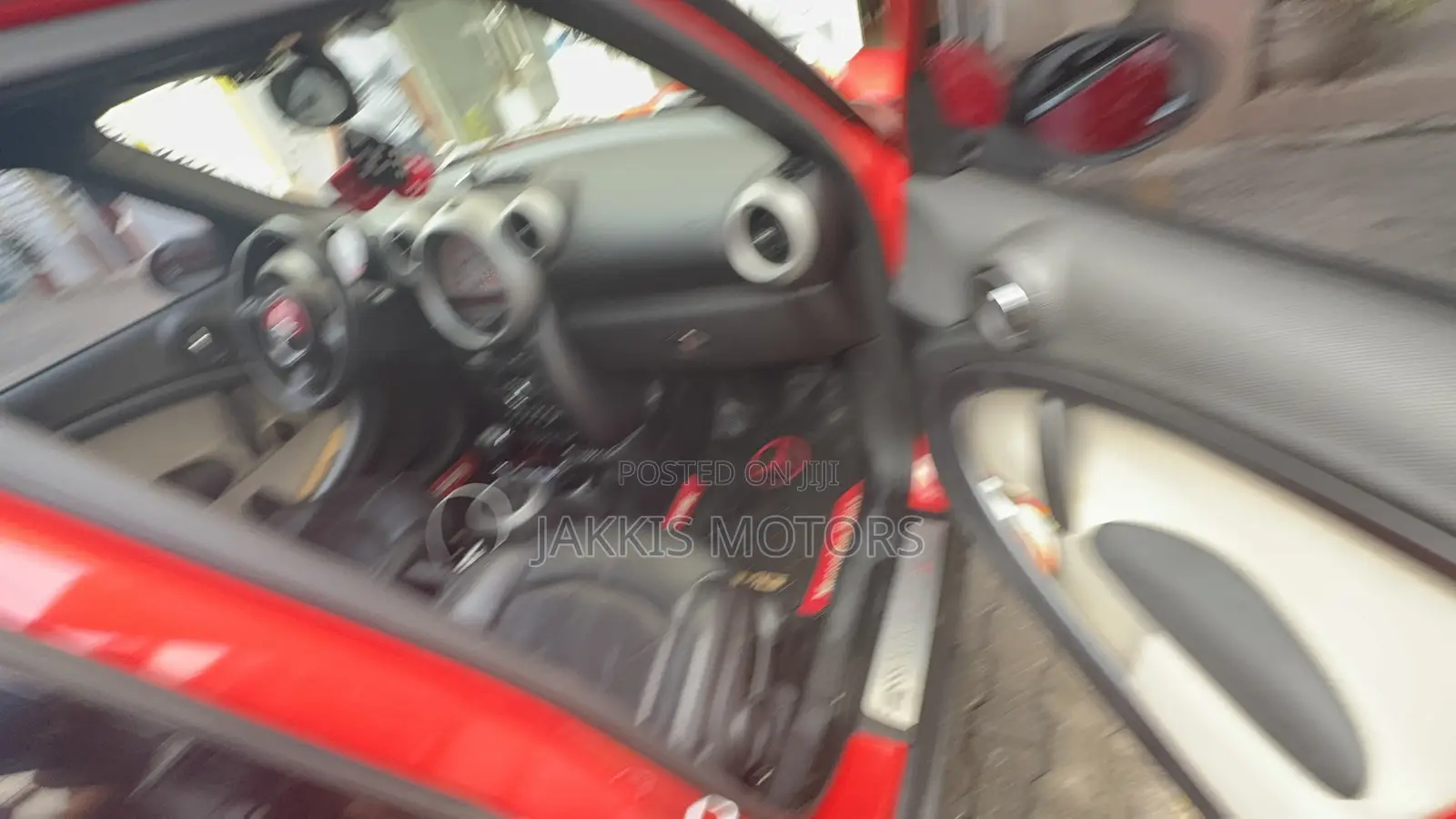 Mini Mini 2012 Red