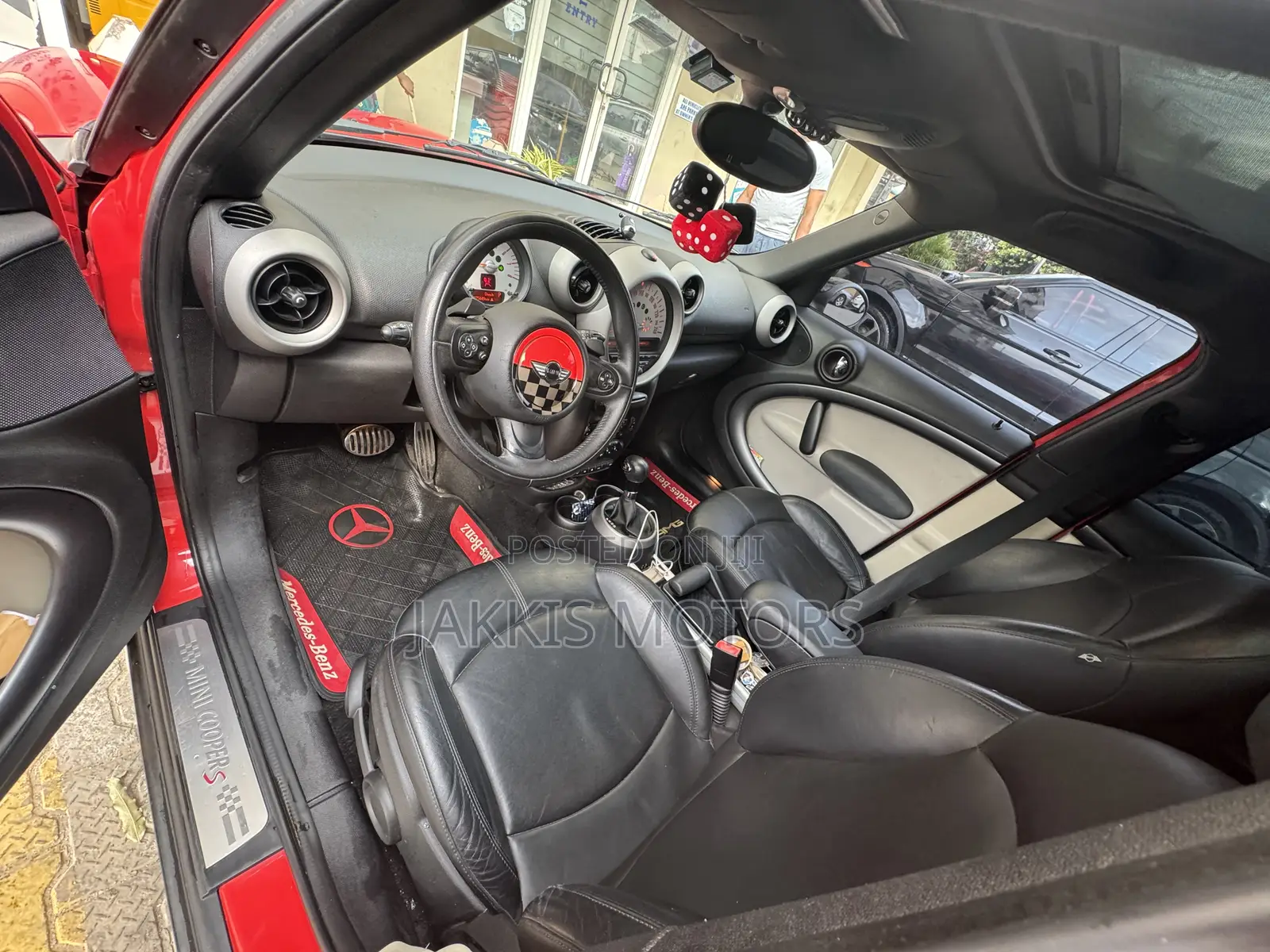 Mini Mini 2012 Red